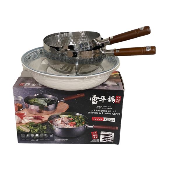 Group of assorted kitchenware