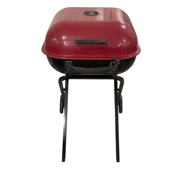 Portable charcoal BBQ with folding base on wheels