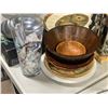 Image 2 : Group lot - Misc. serving platters & bowls/ spice rack & glass vase