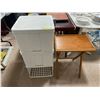 Image 1 : 2pc - Plastic storage system & folding wooden TV tray