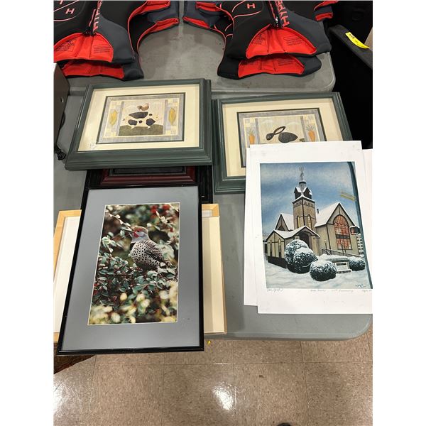Group of assorted artwork - 2 limited prints/ framed wall hangings etc.