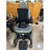 Image 1 : Quantum Electric mobility chair with battery charger