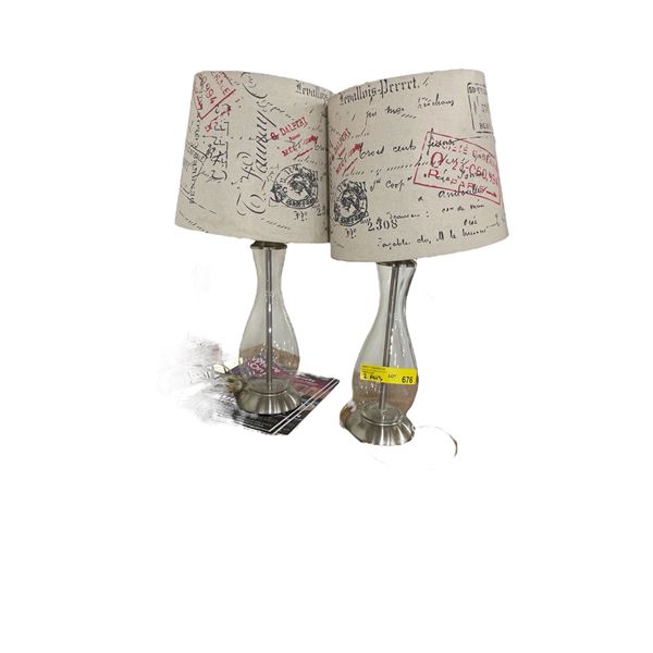 Set of 2 glass bed side lamps