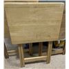 Image 2 : 3pc lot folding wooden TV trays
