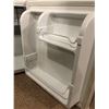 Image 2 : Galanz mini fridge