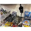 Image 2 : Shelf lot - Hot Wheels toy cars and skulls