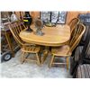 Image 2 : 5 pc - Oak kitchen table & chairs set (Table 40x48x31") (w/ leaf)