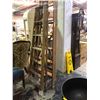 Image 2 : 2 pc - Wooden step ladders - (10' / 6')