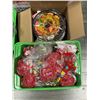 Image 8 : Large group of assorted candy - includes holiday palm sweater sour green apple / Gustaf's blue raspb