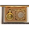 Image 2 : 76 BICENTENNIAL POCKET WATCH SET FEATURING A