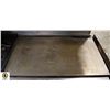 Image 2 : MOFFAT 5' COMBINATION RANGE W/ 36" GRIDDLE, 2 GAS