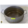 Image 1 : 1 LARGE SHALLOW STAINLESS STEEL POT