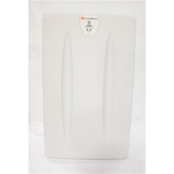 FOUNDATIONS WALL MOUNTING BABY CHANGE STATION