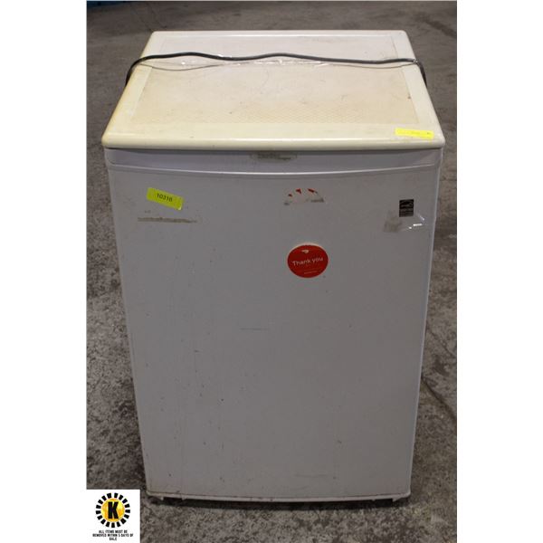 DANBY UPRIGHT FREEZER