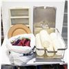 Image 1 : MISC KITCHEN SUPPLIES