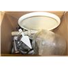 Image 1 : BOX OF MISC KITCHEN SUPPLIES