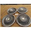 Image 2 : 4 Cougar Hubcaps