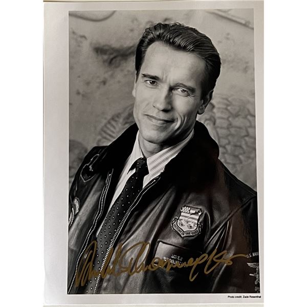 Arnold Schwarzenegger signed photo