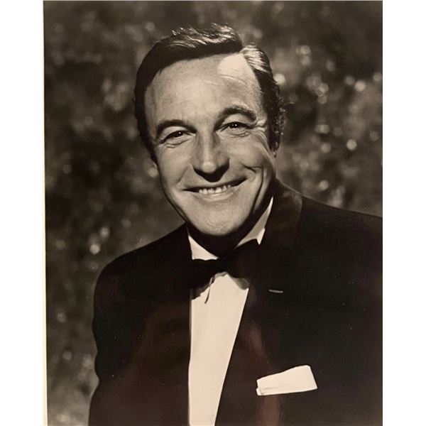 Gene Kelly unsigned photo