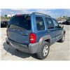 Image 3 : JEEP LIBERTY 2004 SALV T/DONATION