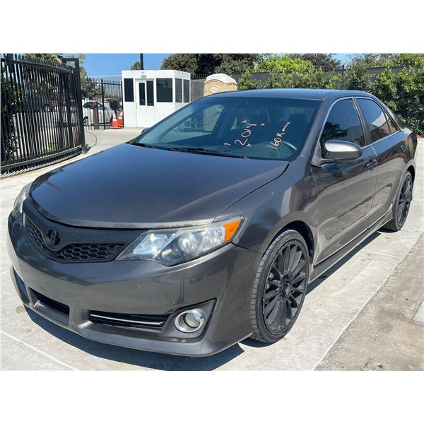 TOYT CAMRY 2014 SALV/T