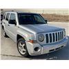Image 2 : JEEP PATRIOT 2009 SALV T/DONATION