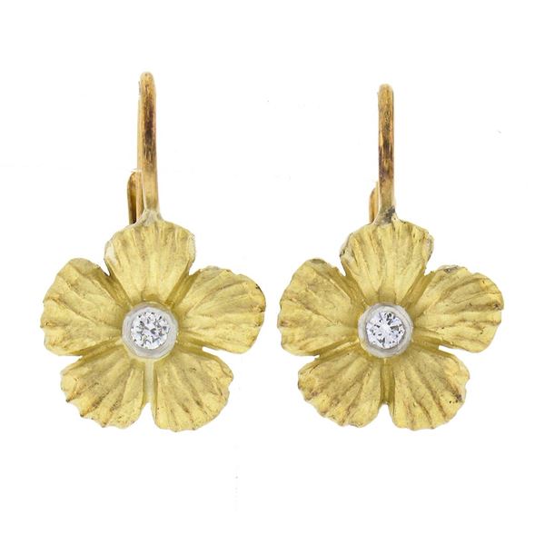 18K Gold 0.08 ctw Bezel Diamond Detailed Textured Buttercup Flower Drop Earrings