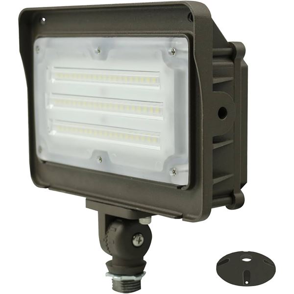 BRAND NEW KADISON LED FLOOD LIGHT