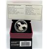 Image 3 : 2014 $5 Fine Silver Coin Peregrine Falcon (tax exempt)