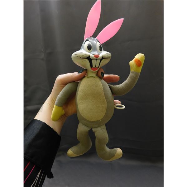 Vintage Warner Bros Stuffed Bugs Bunny Looney Tunes Pull String Talking Toy 1970s