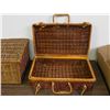 Image 3 : Lot of 3 Wicker Baskets, Picnic Baskets