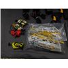 Image 5 : Lot of Assorted Slot Car Racing Accessories Guns, Cars, Power Supplies