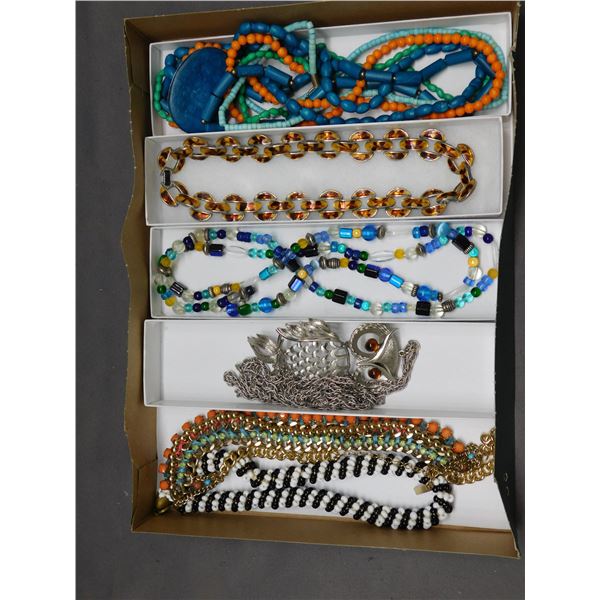 6 Older Necklaces & Pendants Good Condition