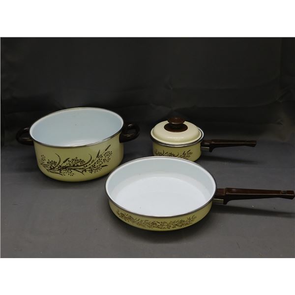 Lot of 3 Chefmate Spain Pan, Pot w Lid and Large Crock Pot w Handles Bakeware Cookware