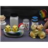 Image 3 : Lot of Assorted Ceramic Trinkets Salt and Pepper, Hugger, Brush, Rooster Figurine, Etc