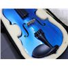 Image 2 : Cecilio Half Size Violin Electric Blue