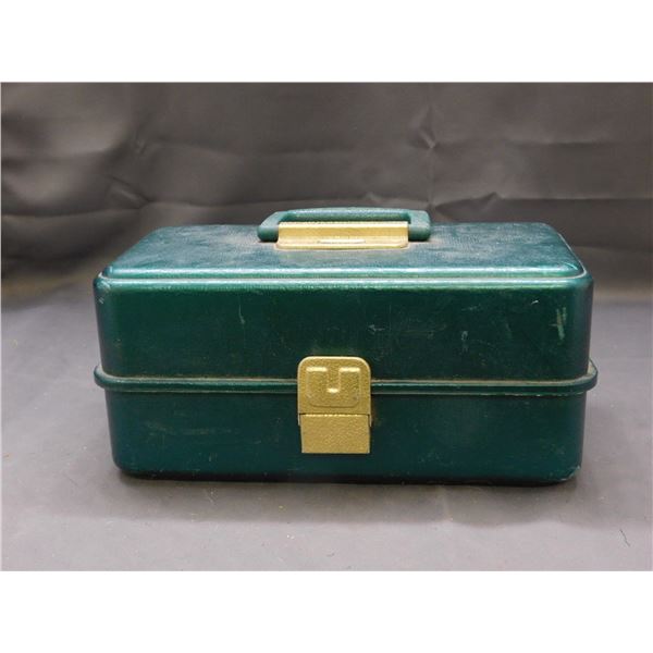 Vintage UMCO 132 U Tackle Box