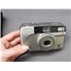 Image 3 : Minolta Riva Zoom 90 Date AF Point and Shoot Film Camera w Bag