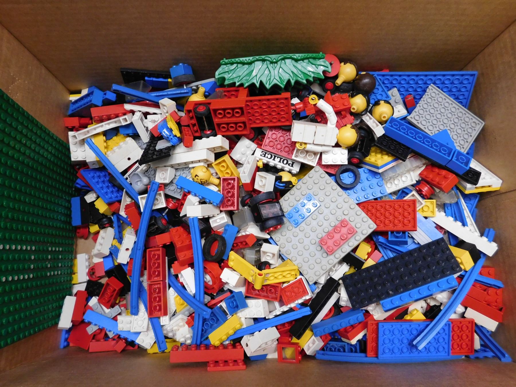 7lb of Vintage LEGO Bricks