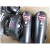 Image 3 : Everlast & Twins Muay Thai (Kick Boxing) Training Pads - Head Gear, Leg Guards, Kick Pads etc.