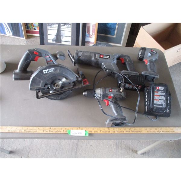 Porter Cable 18v Cordless Circular Saw (5 5/8"), Sawzall, Flashlight, Charger & (2) Batteries