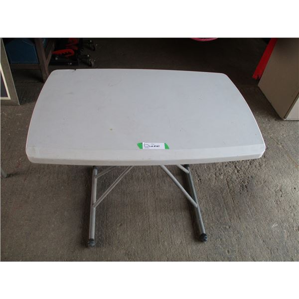 18"x30" Adjustable Height Folding Plastic Top Table ( Top Has Hole)
