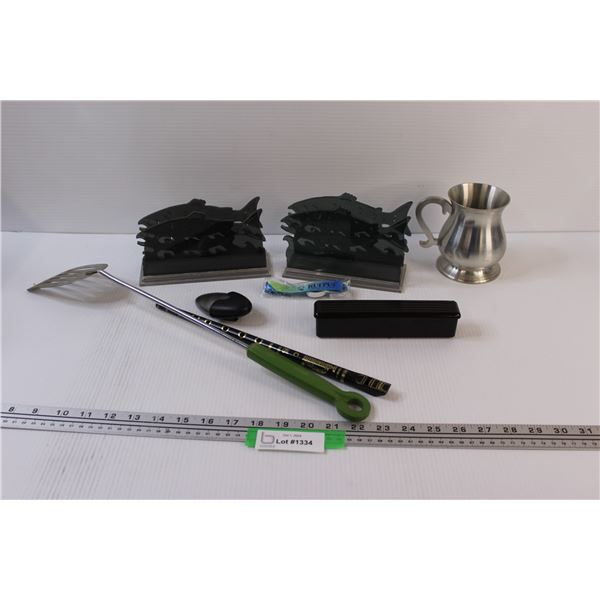 Lot: Fish Napkin Holder Set, Spatula, Stainless Steel Hand Washer, Bakelite Toothbrush Holder, Misc.