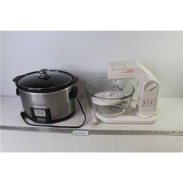 Cuisinart Programable Slow Cooker (powers on) - Sunbeam Mixmaster (working)