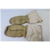 Image 4 : Canadian Army Extreme Cold Temp Mitts w/Weather Proof Outers (good condition)