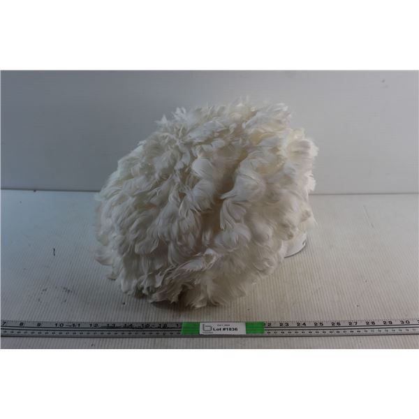 Ceiling Light Feather Fixture - Untested