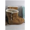 Image 3 : (3) Pairs of Winter Ladies Boots - Size 8 1/2