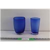 Image 1 : (2) Blue Glass Vases