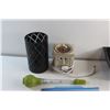 Image 4 : RGB Strip Lights, Vase, Decorative Light and Assorted Items