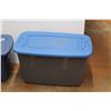 Image 2 : *Tuff Plastic Tote 32'' x 18'' and Sterlite Tote 38'' x 12''